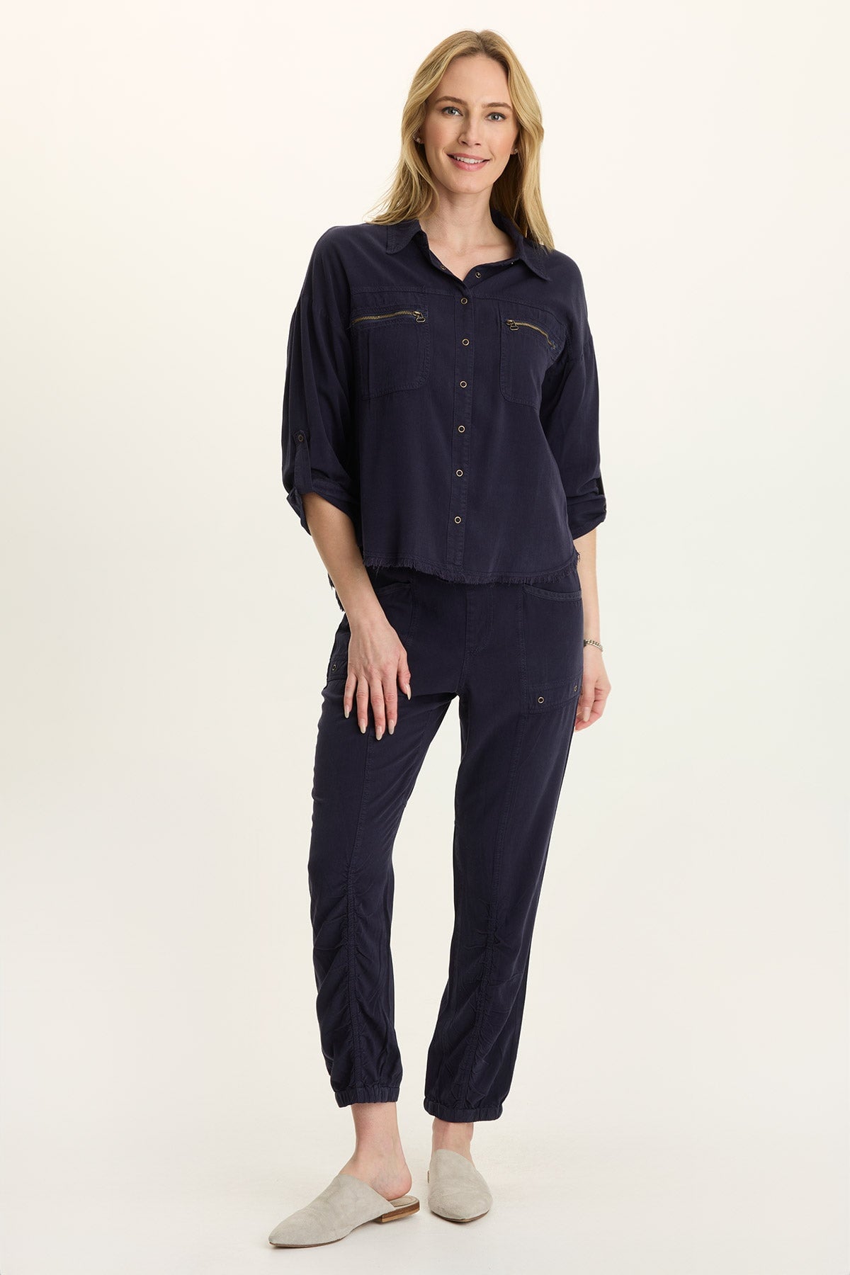 Wearables Knapp Distressed Cargo Button-Up