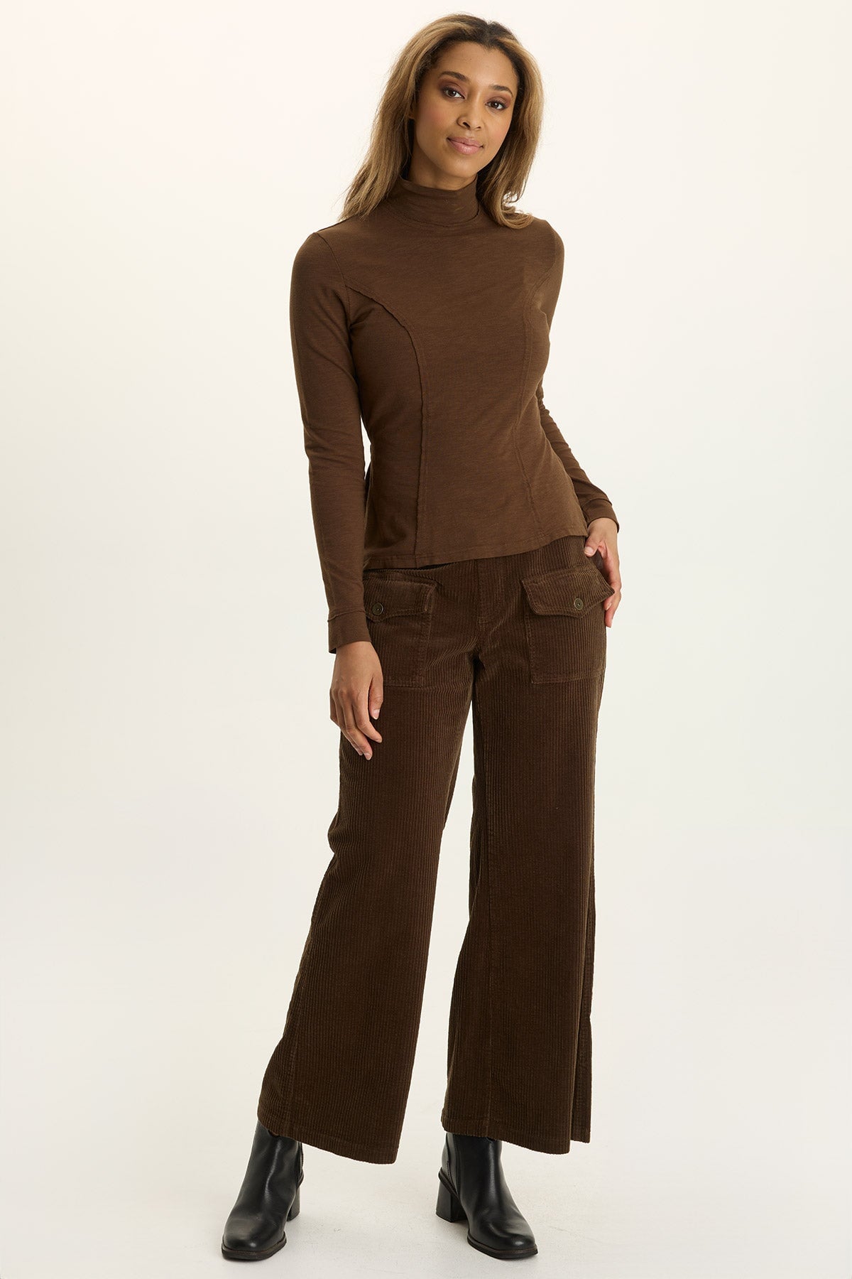 Wearables Veera Wide-Leg Corduroy Pant
