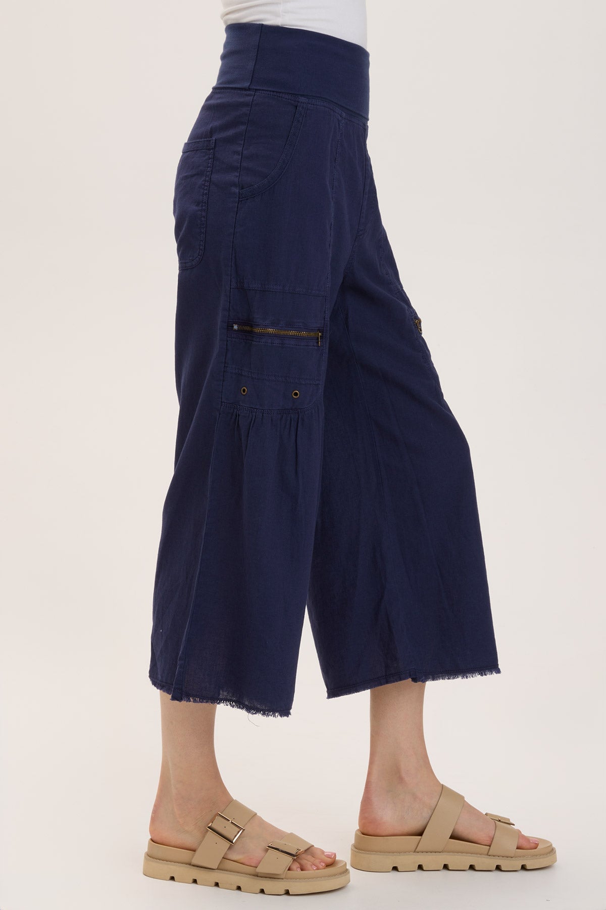 Wearables Pasqual Crop