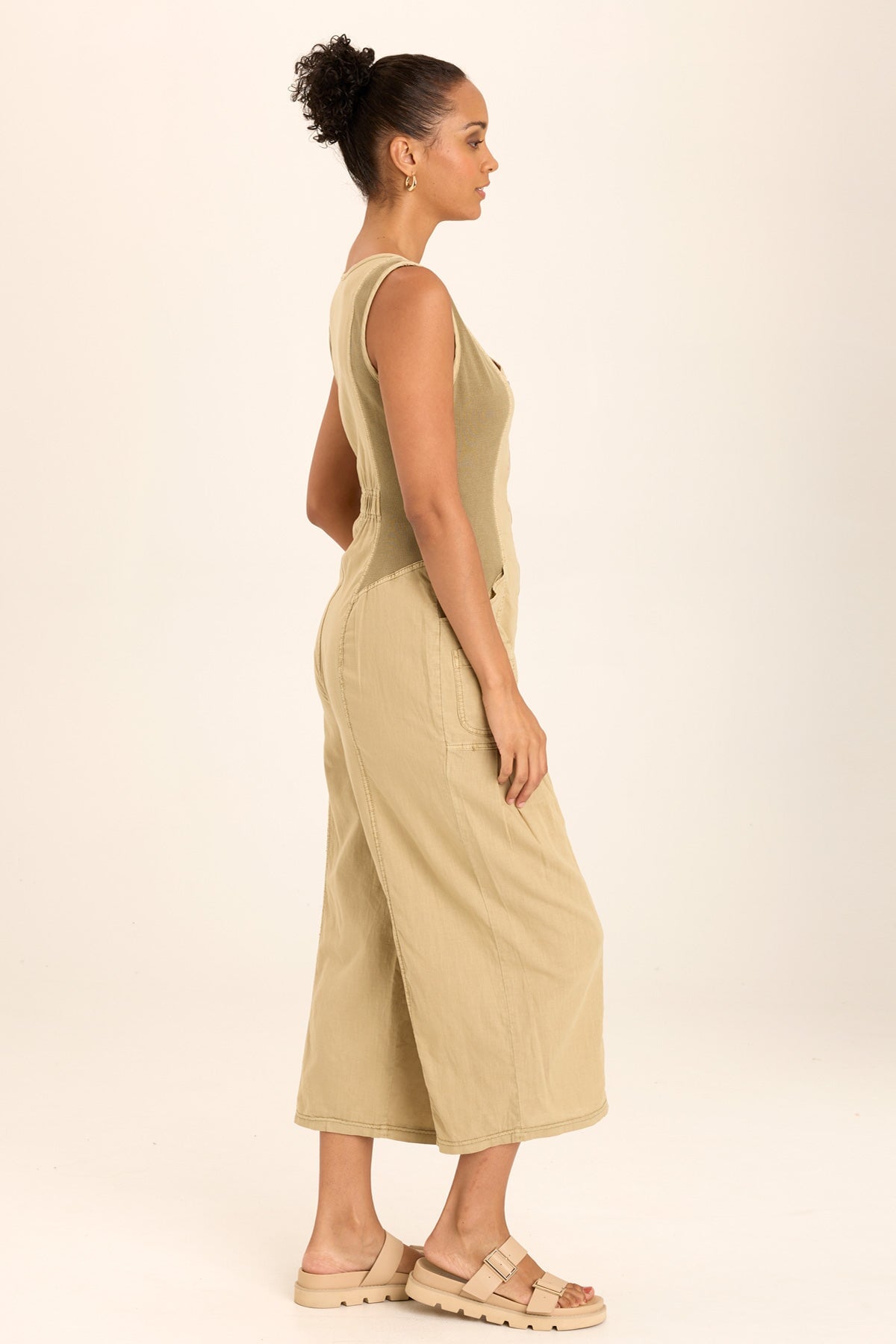 Wearables Macgowan Linen Cargo Tank Jumpsuit